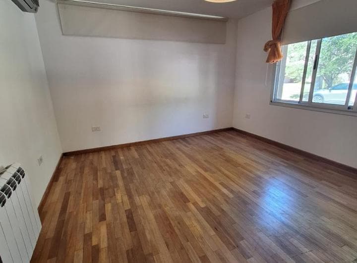 Casa en Venta 3 Dorm,3 Baños, Cochera Doble, Jardin - Altos de Manantiales - 4