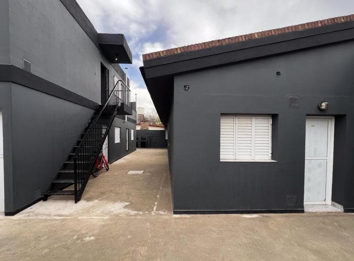 Venta – Complejo de 7 Departamentos de 1 Dormitorio – Barrio Parque Field. Cada Unidad Cuenta con Es - 5