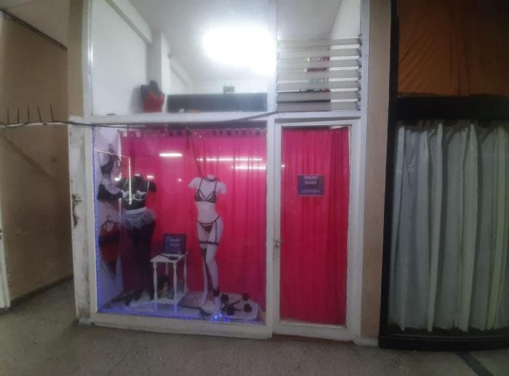 Local. | Av Rivadavia Al 12600 - 4