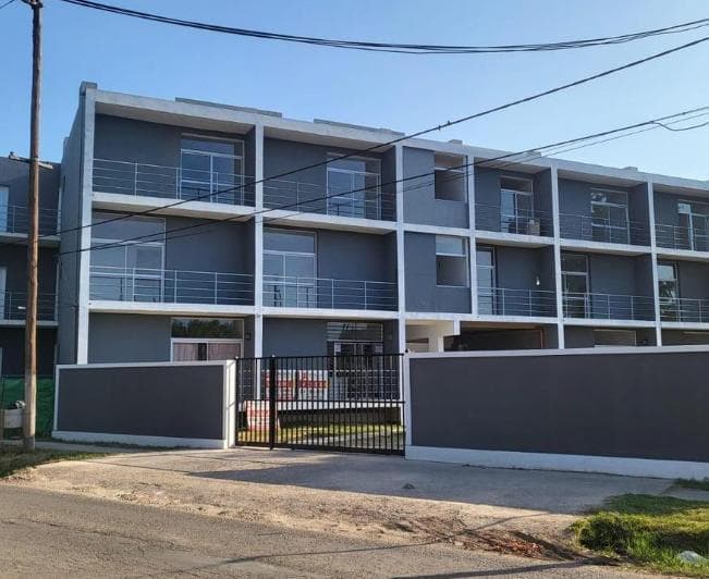 Monoambiente en Venta con Cochera en El Barrio Altos del Ombú, Pilar - 2
