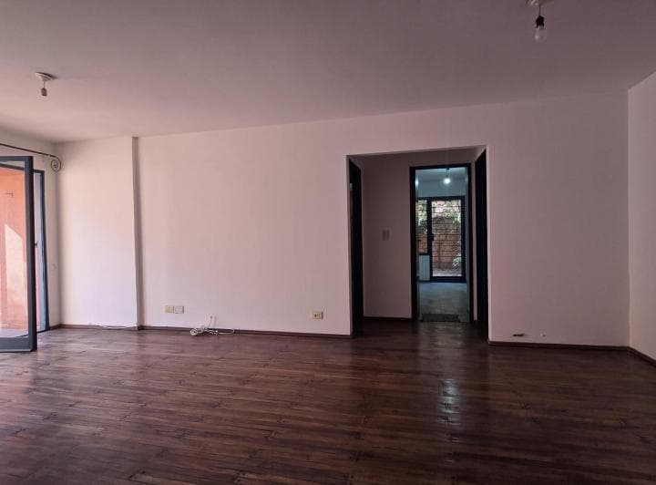 Venta - 2 Dorm. - Planta Baja - 4