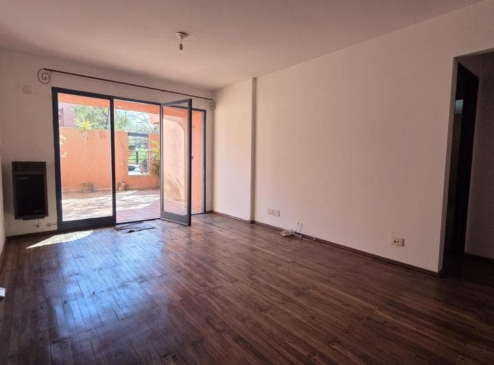 Venta - 2 Dorm. - Planta Baja - 3