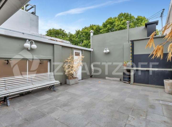 Venta de PH Reciclado con Patio Propio en Dos Plantas C/parrilla - 5