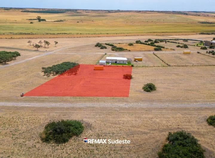 Se Vende Lote de 2600 m² en Barrio La Huella - 5