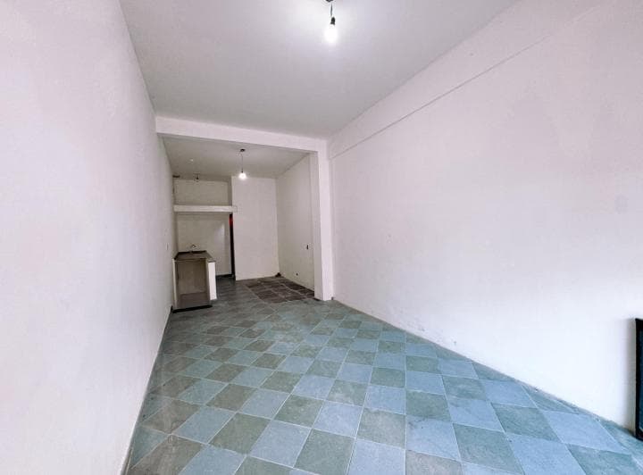 Local - Villa Urquiza - 5