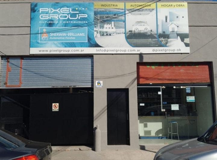 Local. | Av Ricardo Balbin Al 600 - 4