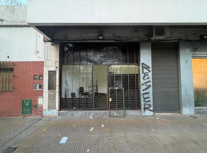 Local en Av San Isidro Labrador Al 4165 - 2
