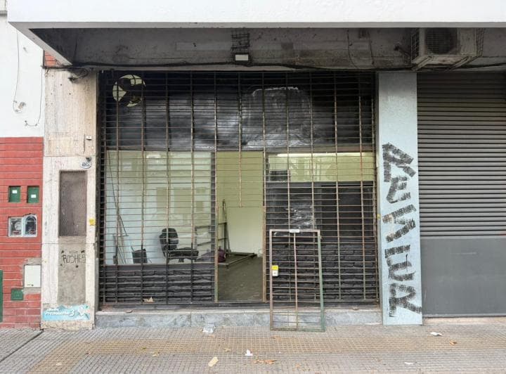Local en Av San Isidro Labrador Al 4165 - 3