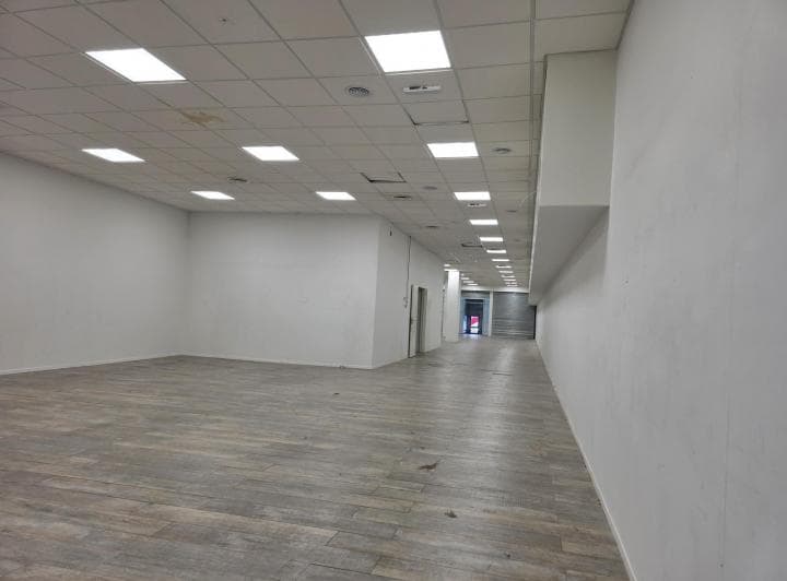Local en Flores - 560 m² - 4
