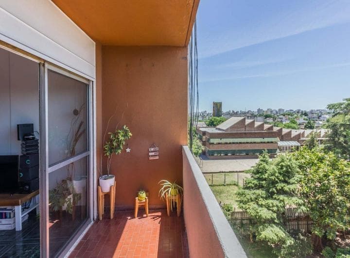 Venta - Departamento 4 Ambientes - Balcón - Flores - 3