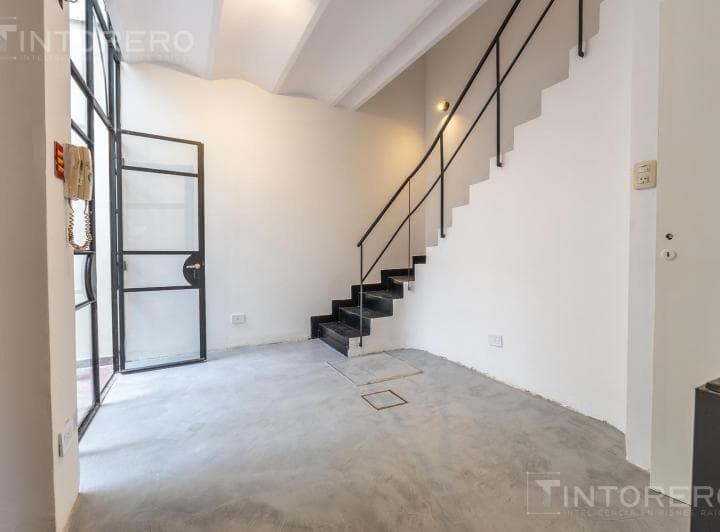 Casa en Venta de 3 Ambientes con Parrilla y Terraza en Caballito - 2