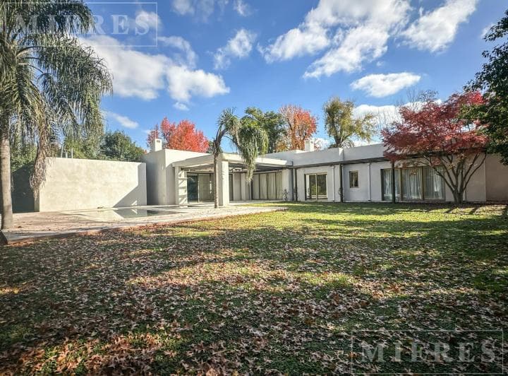 Excelente Casa en Venta en Highland Park C. C - 5