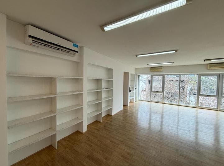 Oficina en Alquiler - 70 m² - en Nuñez con Cochera Fija Descubierta - 5