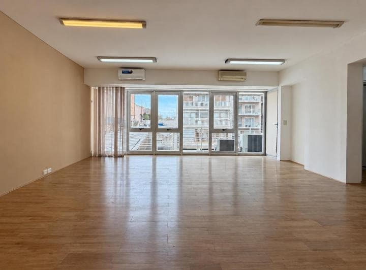 Oficina en Alquiler 128 m² con Cochera y Planta Libre – Núñez - 2