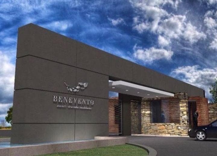 Terreno / Lote en Venta de 500 m² Ubicado en Los Corralitos - 4