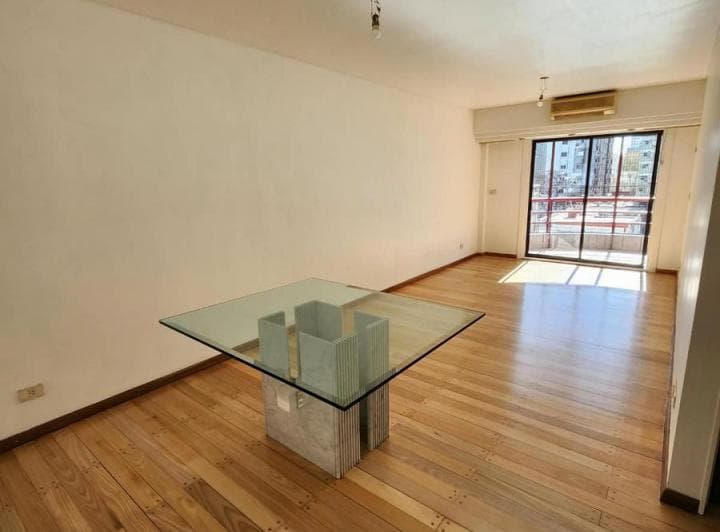 Departamento 4 Ambientes con Dependencia y Cochera en Palermo - 2