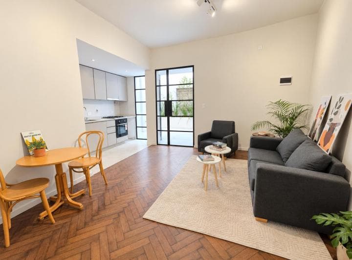 Venta PH 2 Ambientes con Patio Impecable - 3