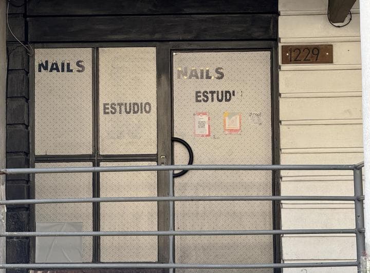 Local en Edificio Cercano a Plaza San Martin en Morón - 2