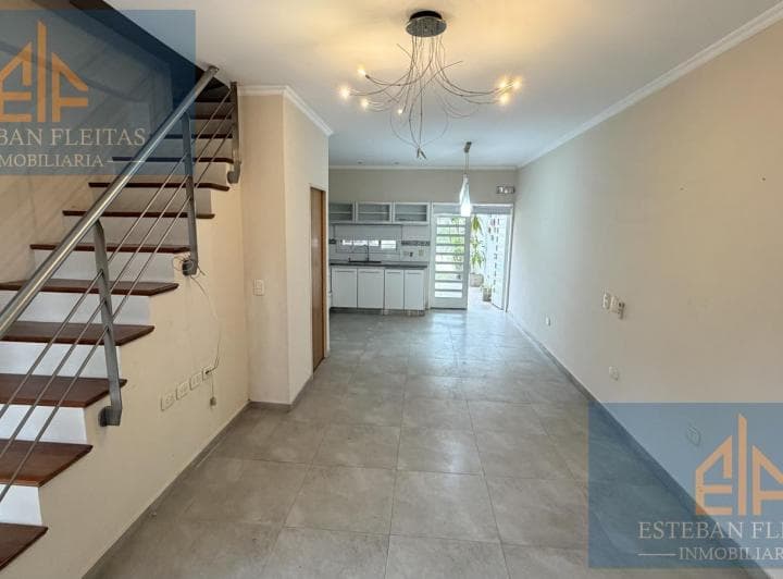 Alquiler Dúplex de 4 Ambientes de Categoría con Pileta - San Justo - 3