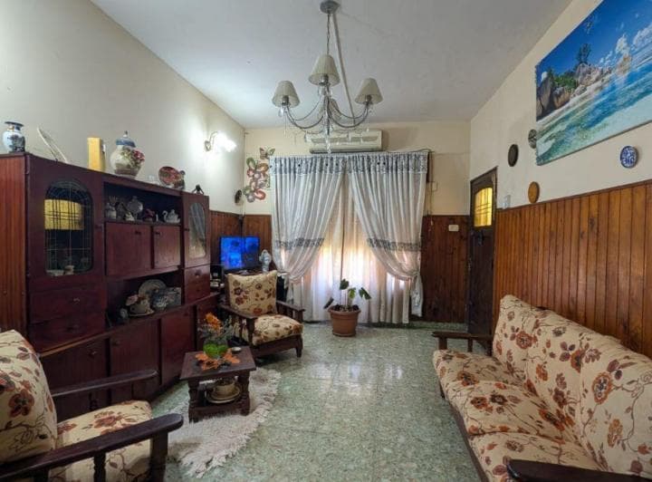 Venta Quilmes Calle 855 Chalet en 2 Plantas a 50 m de 2 Avs. Apto Credito - 2