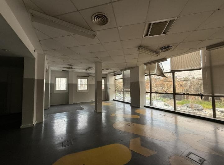 Alquiler Comercial, Edificio en Block, San Isidro - 3