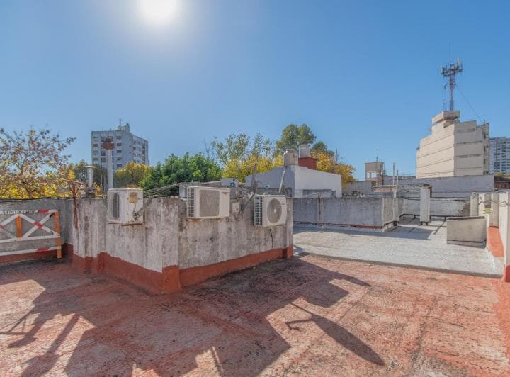 PH de 3 Ambientes en Venta - Excelente Ubicación - Expensas Bajas - Vélez Sarsfield - 2
