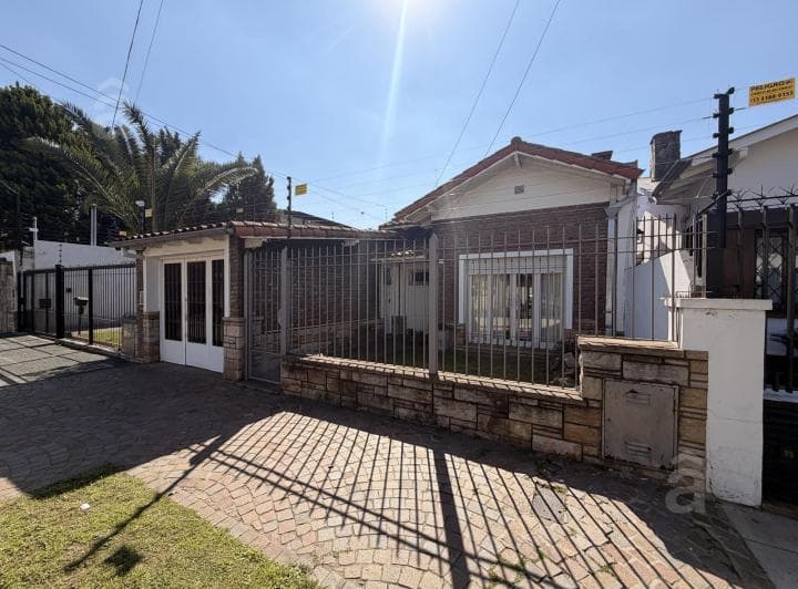 Casa en Villa Ballester - Venta - Calle Congreso - Zona Residencial - Cuatro Ambientes. - 3