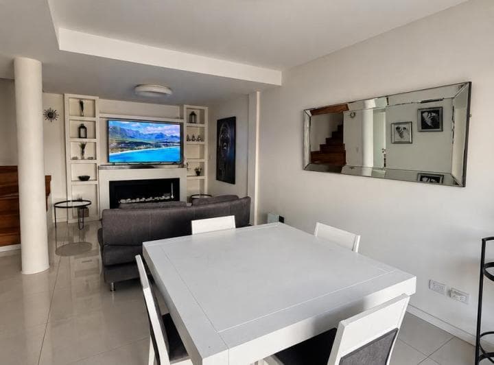 Casa en Venta / Alquiler — Barrio River - 3