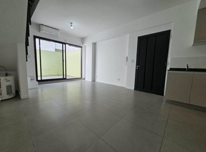 En Venta Belgrano R PH Duplex con Patio, Bajas Expensas - 2