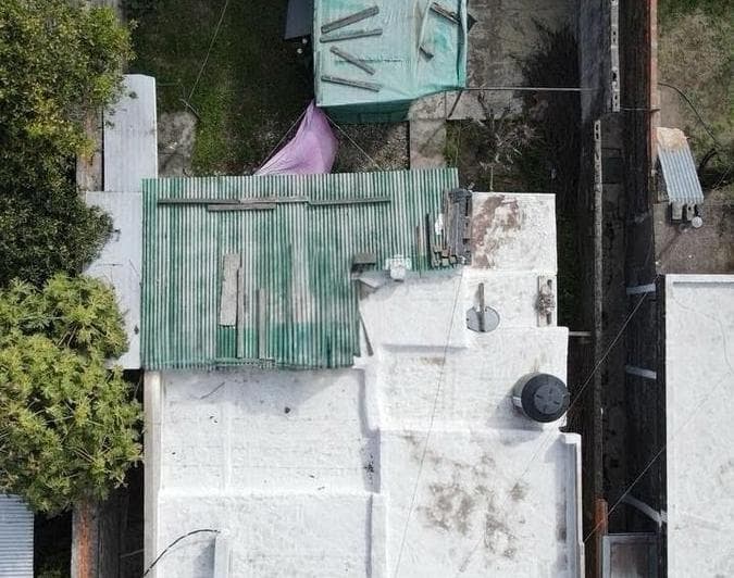Venta - Casa a Reciclar de 2 Dorm. con Cochera y Jardin - Barrio Belgrano - 3