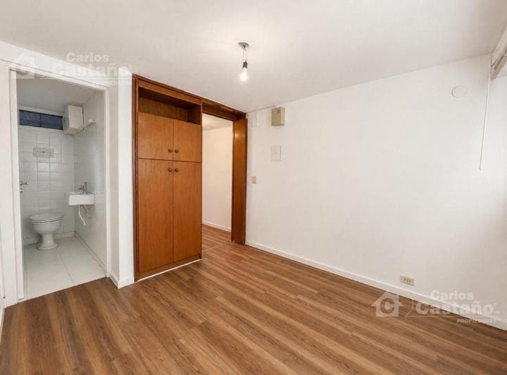 1 C/av. Maipú. Excelente 1 Ambiente P/baja Frente. T/ph 15 m² Apto Profesional. - 2