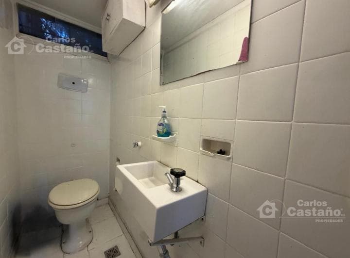 1 C/av. Maipú. Excelente 1 Ambiente P/baja Frente. T/ph 15 m² Apto Profesional. - 5