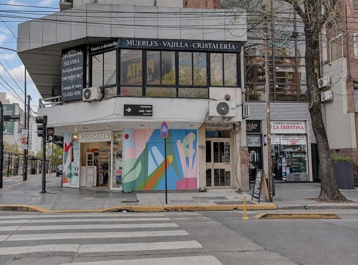 Cabildo y Congreso Oficina Al Frente con Balcon 60 m² - 2