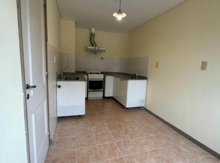 Departamento en Venta C/ Cochera en Godoy Cruz - 4