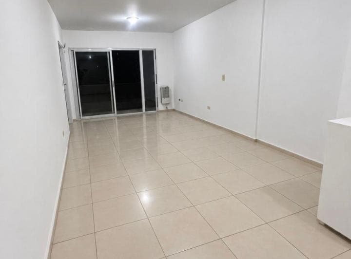 Amplio y Luminoso Monoambiente, con Balcon Al Contrafrente. Apto Profesional. Ideal Inversor. - 5