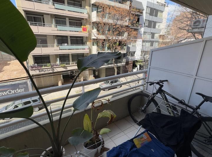 Excelente Departamento de 2 Ambientes con Amplio Balcón Al Frente, Muy Luminoso. - 2