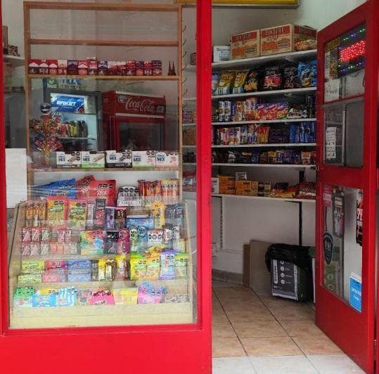 Local en Alquiler, Kiosco en Esquina Estratégica del Barrio de Nuñez. - 2