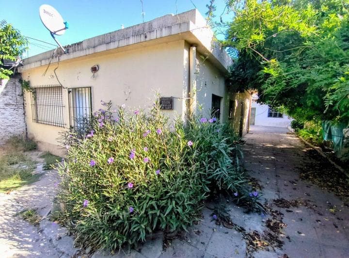 Casa Venta La Reja a Refaccionar (2 Casas) - 5