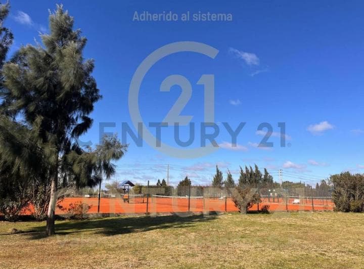Lote en Venta con Fondo a La Laguna - Club de Campo Santa Rita - 3