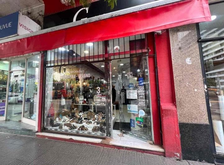 Venta de Local en Nuñez Mas Departamento - 2