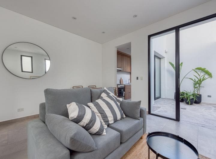 Venta PH 2,5 Ambs a Nuevo con Patio y Terraza - 2