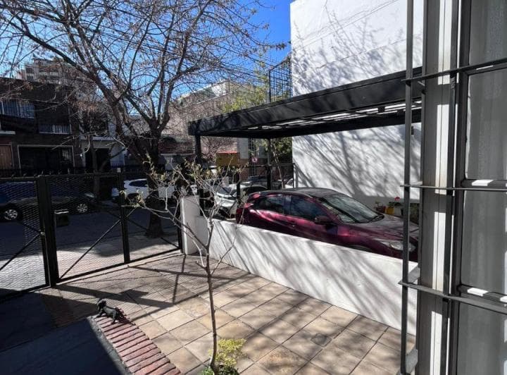 Triplex 4 Ambientes Al Frente con Cochera y Jardín – Playroom - Núñez - 5
