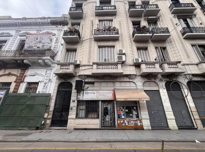 Local a La Calle en Venta en San Telmo - 2