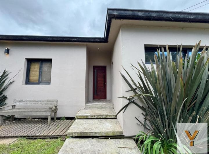 Casa en Alquiler - 2 Dorm. 1 Baño - 150 m - Mar del Plata - 4