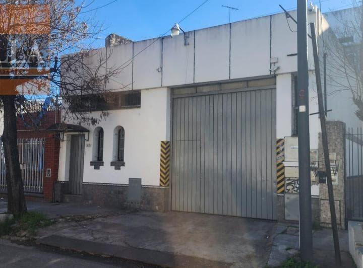 Galpón Comercial 554 m² en 2 Plantas C/ Montacargas - S. Justo (Ctro) - 2