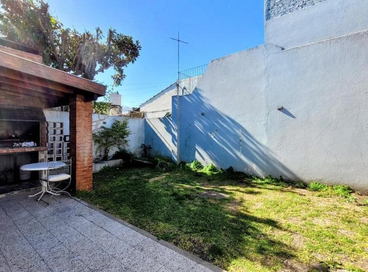 Venta Casa 4 Ambientes Apto Credito en Ramos Mejia - 2