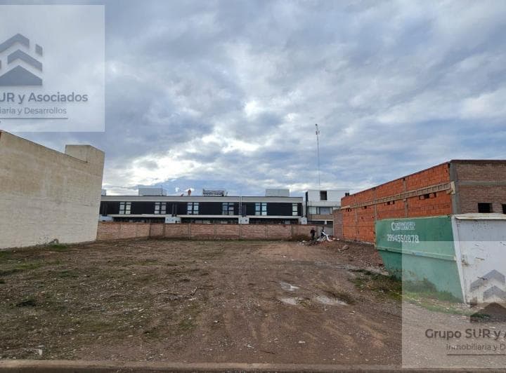Venta - Terreno 360 m² - Frente de Ruta 22 - Altos de Alberdi 1 - Plottier - Neuquén - 2