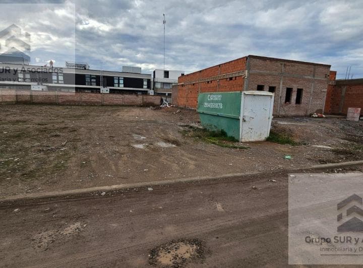 Venta - Terreno 360 m² - Frente de Ruta 22 - Altos de Alberdi 1 - Plottier - Neuquén - 5