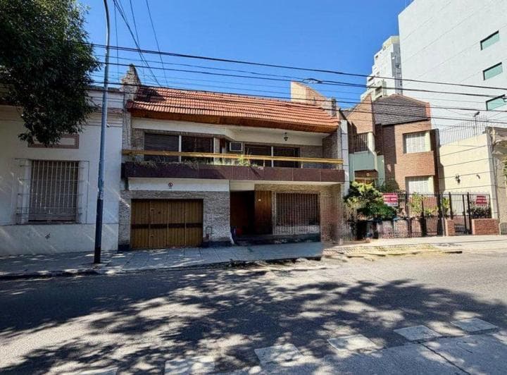 Lote 405 m² Venta 10,5x38,6 en Boedo Pb + 5 Pisos - 2