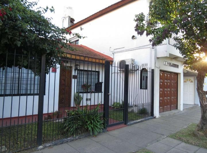 Venta de Propiedad 5 Ambientes en Villa Tesei - 3